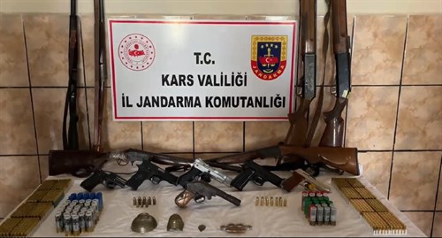 Kars İl Jandarma Komutanlığından Silah, Mühimmat ve Tarihi Eser Kaçakçılığı Operasyonu